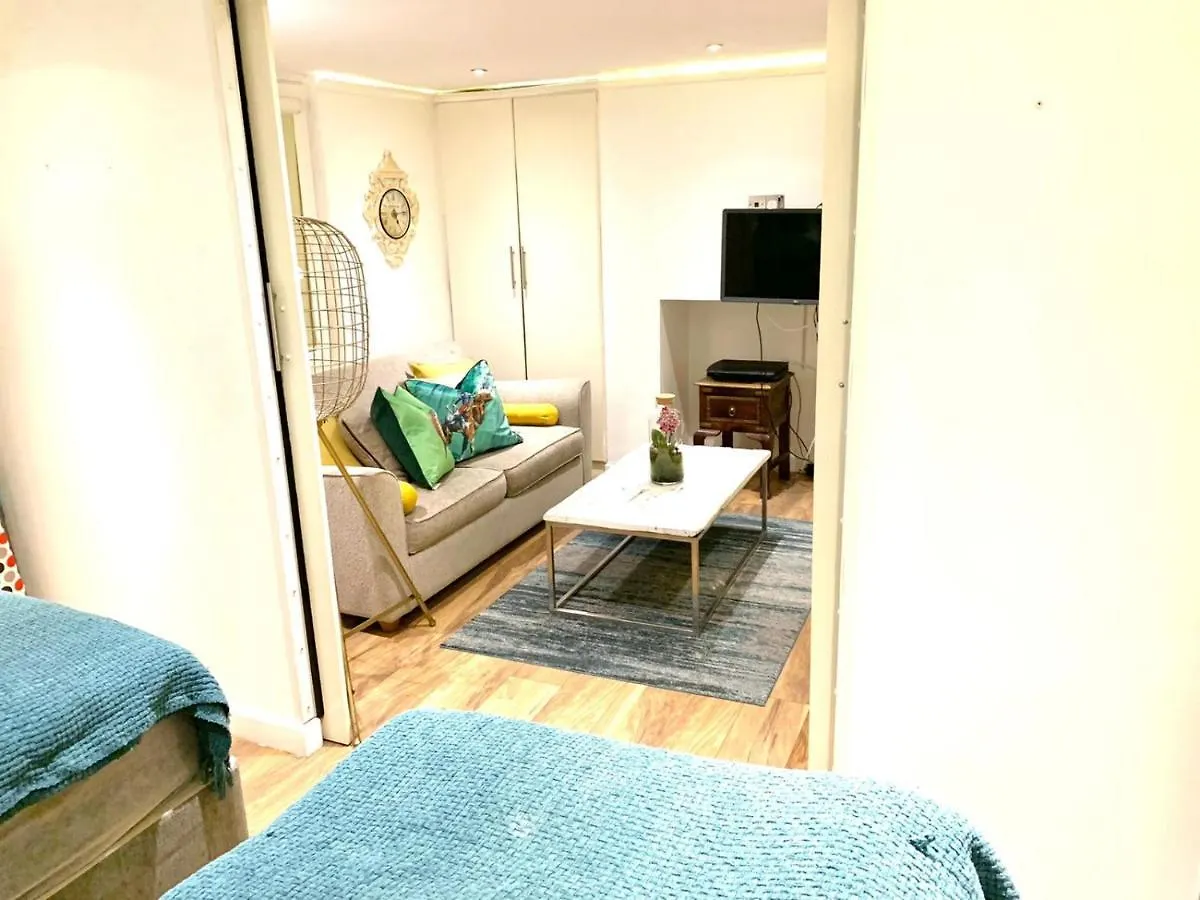 Apartment Emmanuel Block - Cambridge City Centre By Koala & Tree Short Lets & Serviced Accommodation