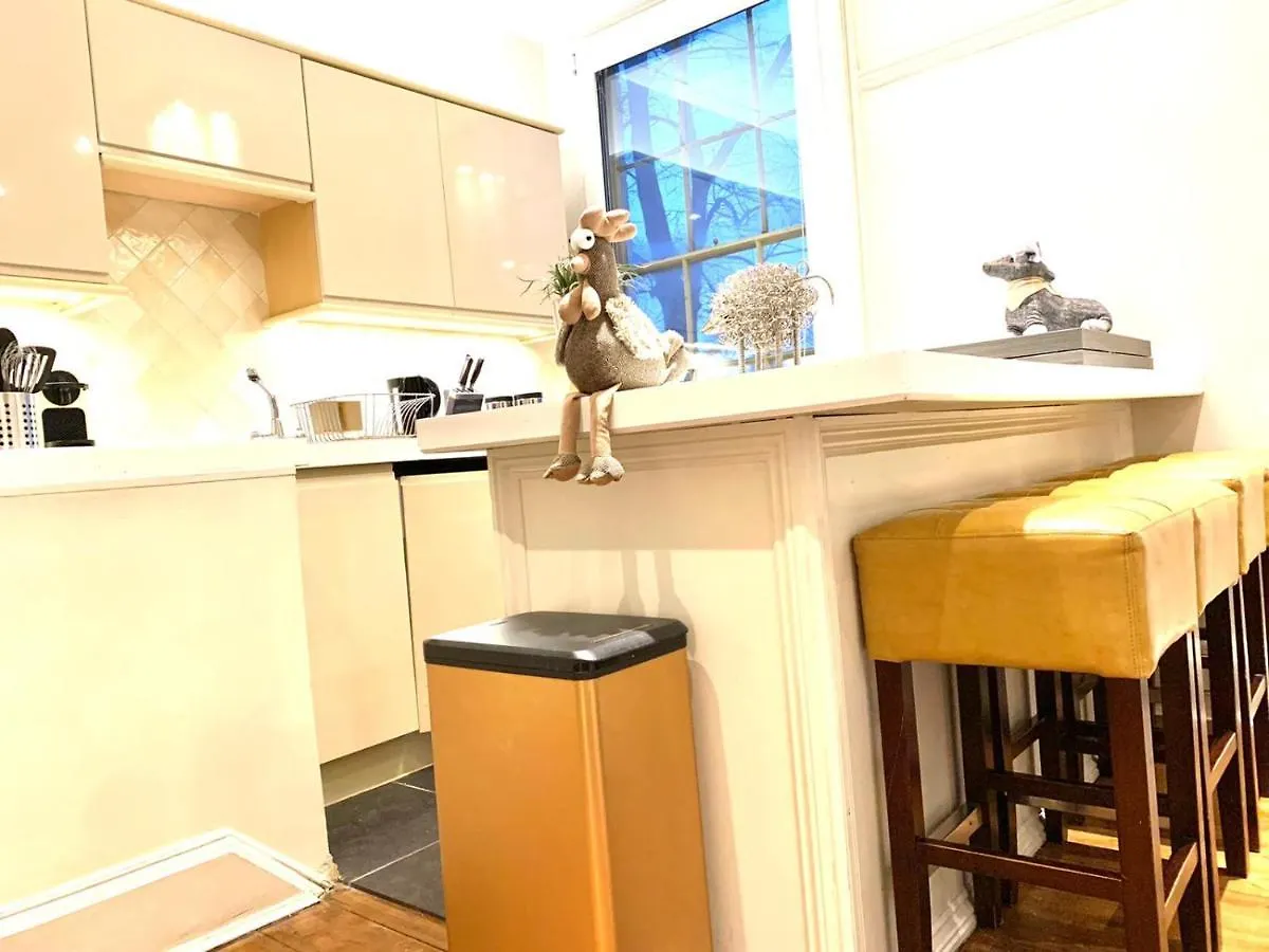 Emmanuel Block - Cambridge City Centre By Koala & Tree Short Lets & Serviced Accommodation